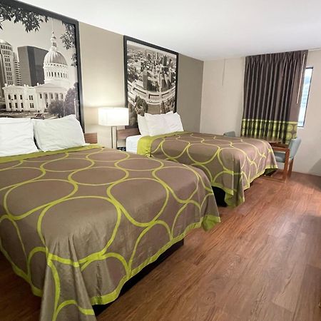 Hotel Super 8 By Wyndham Eureka/Six Flags Nearby Extérieur photo